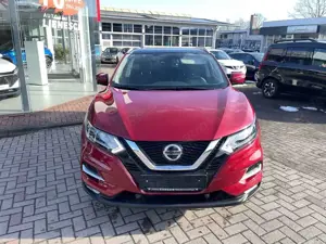 Nissan Qashqai 1.3 DiG-T Zama Pano/AHK/Automatik Bild 2
