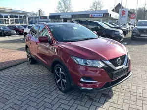 Nissan Qashqai 1.3 DiG-T Zama Pano/AHK/Automatik Bild 3