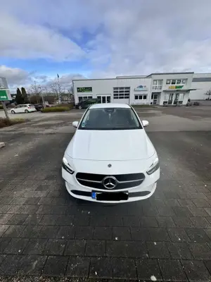 Mercedes-Benz B 200 d 8G-DCT Progressive Advanced