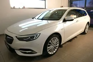 Opel Insignia B Sports Tourer Dynamic HUD LED CAM