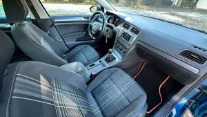 Volkswagen Golf VII 1.2 TSI Lounge BMT+Bi-X+GJ+17+FLA+SH+PD Bild 4