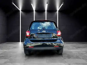 smart forTwo Fortwo electric drive EQ KLIMA/DAB/TEMPOMAT/LED Bild 4