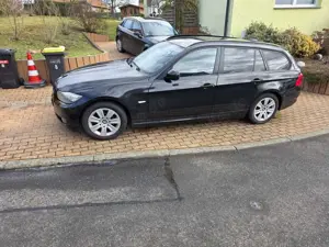 BMW 318 318d DPF Touring Aut. Edition Exclusive Bild 4