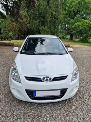 Hyundai i20 i20 1.2 FIFA WM Edition Bild 4