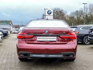 BMW 750 d xDrive M Sport Navi Prof HUD ACC fern.Parken Mas Bild 5