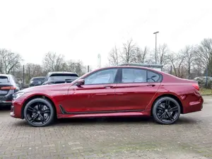BMW 750 d xDrive M Sport Navi Prof HUD ACC fern.Parken Mas Bild 3