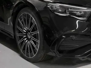 Mercedes-Benz E 220 d T AMG+SITZKLIMA+AHK+PANO+360°+DISTRONIC+ Bild 4