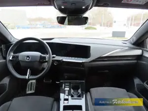 Opel Astra Aut. Ultimate NAVI+LED+HuD+360+AGR+ACC+SHZ Bild 5