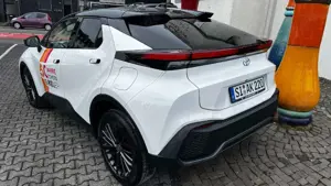 Toyota C-HR Hybrid FWD Teamplayer Bild 3