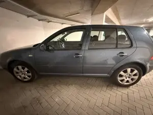 Volkswagen Golf Golf 1.4Special Bild 2