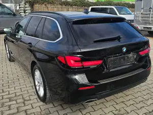 BMW 520 5er*Touring*520d*Aut.*Leder*LED*NAVI*DAB*Kamera* Bild 5