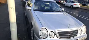 Mercedes-Benz E 240 Elegance