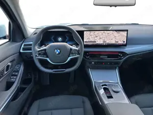 BMW 318 i Limousine Navi LED Komfortzugang Alarm Navi LED Bild 5