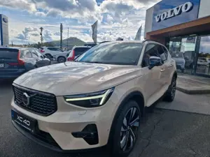 Volvo XC40 B4 Ultra Dark