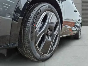 Peugeot 3008 -e Dual GT EXCLUSIVE 239kW Allrad Sound-Air-Paket Bild 4