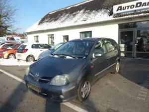 Nissan Almera Tino
