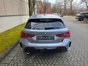 BMW 118 118 i M Sport LED NAVI Bild 4