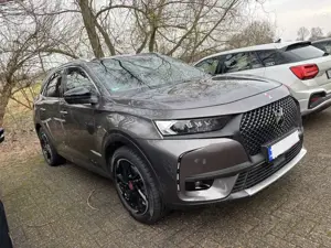 DS Automobiles DS 7 Crossback Performance Line