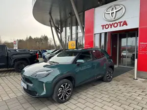Toyota Yaris Cross Hybrid Teamplayer + WINTER PAKET Bild 2
