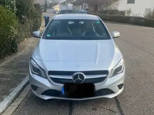 Mercedes-Benz CLA 180 CLA 180 7G-DCT Edition 1