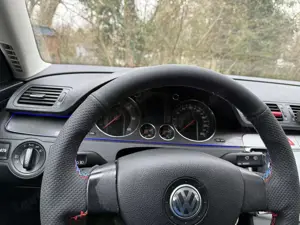 Volkswagen Passat 2.0 TDI Comfortline Bild 2