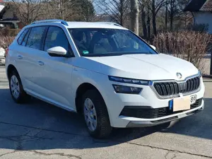 Skoda Kamiq Kamiq 1.0 TSI Style, Modelljahr 2021