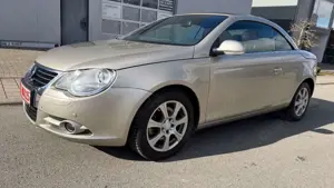 Volkswagen Eos 2.0 CABRIO AUTOMATIK TÜV,LEDER,KLIMA,PDC,SHZ