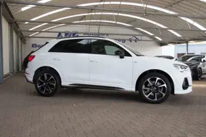 Audi Q3 45 TFSI e S-Line NAVI/OPT-BLACK/LED Bild 4