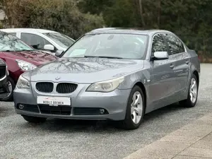 BMW 520 i XENON*AHK*SCHIEBEDACH*STANDHZG.