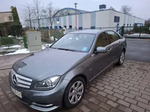 Mercedes-Benz C 220 CDI DPF (BlueEFFICIENCY) 7G-TRONIC Avantgarde