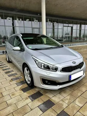 Kia Ceed / cee'd Ceed 1.6 CRDi 136 ISG Platinum Edition