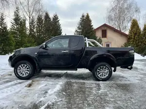 Mitsubishi L200 L200 Pick Up 4x4 DPF Intense Club Cab Bild 3