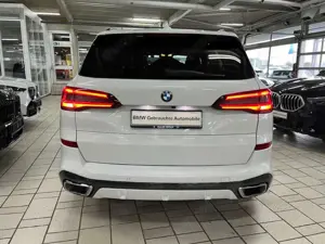BMW X5 xDrive 30d A M Sport 20''LM AHK Pano Alarm H/K Kom Bild 5