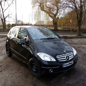 Mercedes-Benz A 180 A 180 BlueEFFICIENCY Avantgarde