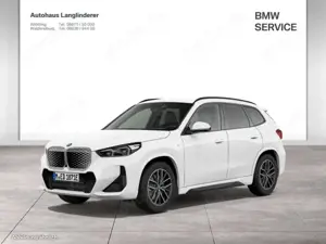 BMW iX1 eDrive20 MSport NP61229,- DrivingParkingAssist