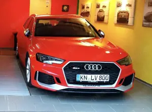 Audi RS4 RS4 Avant quattro AHK Misanorot 2. Hd. HU/AU  Service neu
