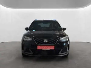 SEAT Arona 1.5 TSI DSG FR LED NAVI AHK ACC PARKASS SHZ KEYLES Bild 5