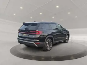 Skoda Kodiaq Selection 142kw 4x4TDI DSG *7-Sitzer*360°* Bild 5