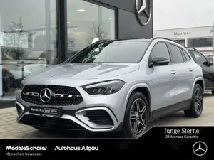 Mercedes-Benz GLA 200 GLA 200 SpecialEdition AMG Night AHK Pano Distro