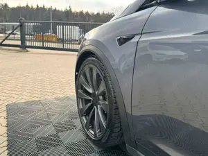 Tesla Model X MODEL X PLAID | ENHANCED AP | 6SEAT | 22INCH Bild 5