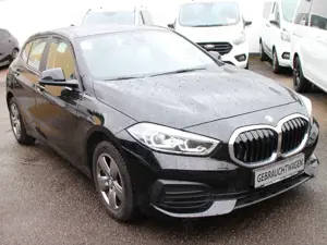 BMW 118 118i 4Tür/Navi/Lifecockpit/PDC/SHZ/Tempo/BC/Alu