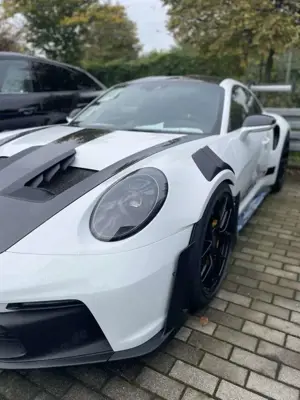Porsche 911 GT3 RS Weissach