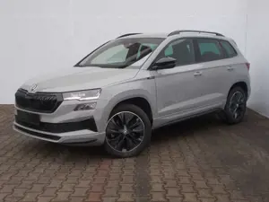Skoda Karoq Sportline 2.0 TSI 4x4 ACC * AHK uvm !!! Bild 2