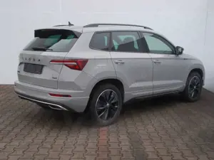 Skoda Karoq Sportline 2.0 TSI 4x4 ACC * AHK uvm !!! Bild 5