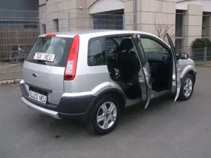 Ford Fusion 1,6 Cross-X-Road*Sonder-Modell*a.wTÜV-ALLES-NEU