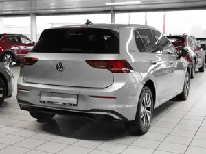 Volkswagen Golf VIII 1,5 TSI Goal ACC LED R-Kamera SideAssist A... Bild 2
