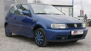 Volkswagen Polo TÜV 11/2026 Servolenkung ABS Kundendienst neu