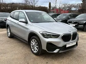 BMW X1 sDrive 20d Advantage LED Navi AHK 1.Hand