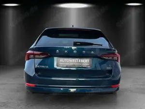 Skoda Octavia Combi 2.0 TDI DSG Clever 4x4/PANO/KAMERA Bild 4