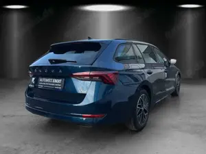 Skoda Octavia Combi 2.0 TDI DSG Clever 4x4/PANO/KAMERA Bild 5